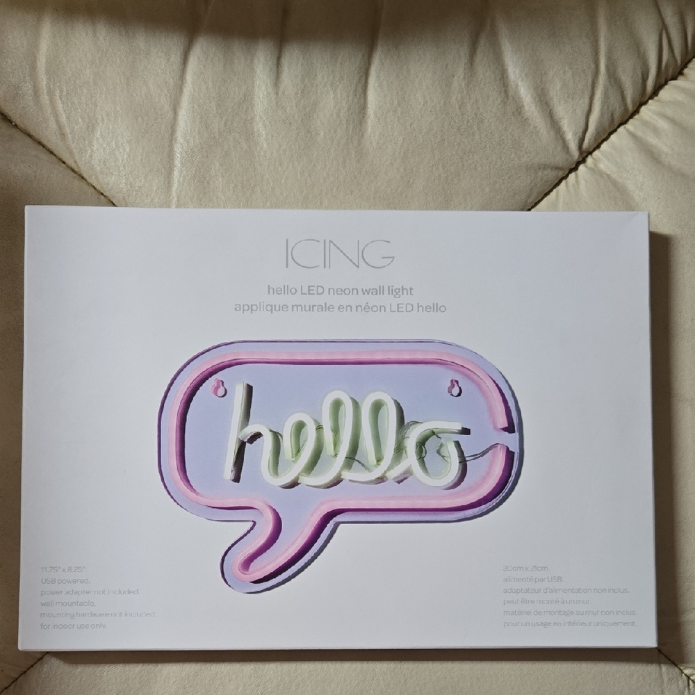 NWT LED Neon Hello Wall Light